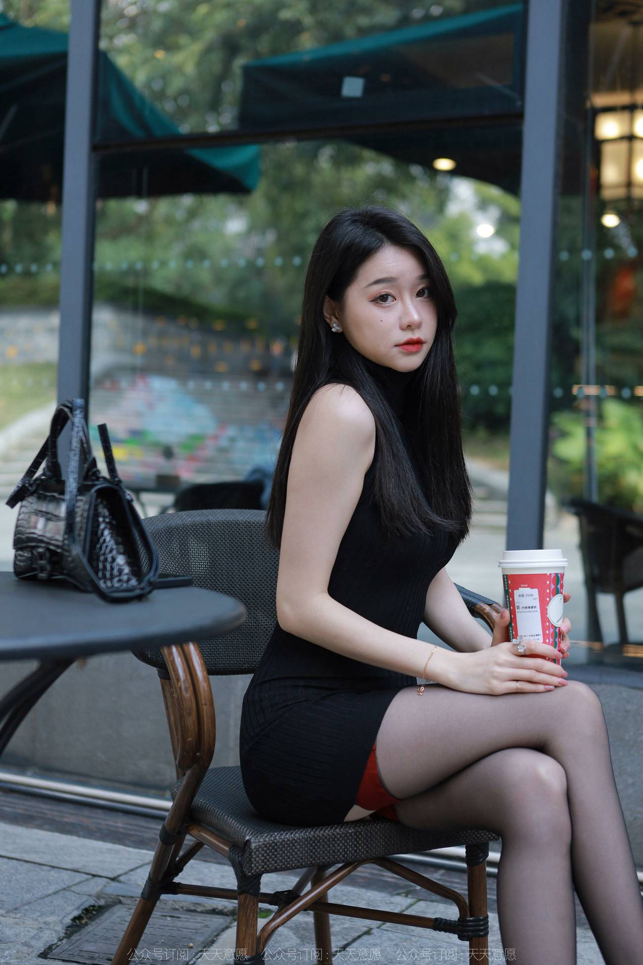 图片[45]-[IESS异思趣向]2022.03.20 丝享家1034：佳爷特辑《经典红黑》[84P] – 速更版-美库