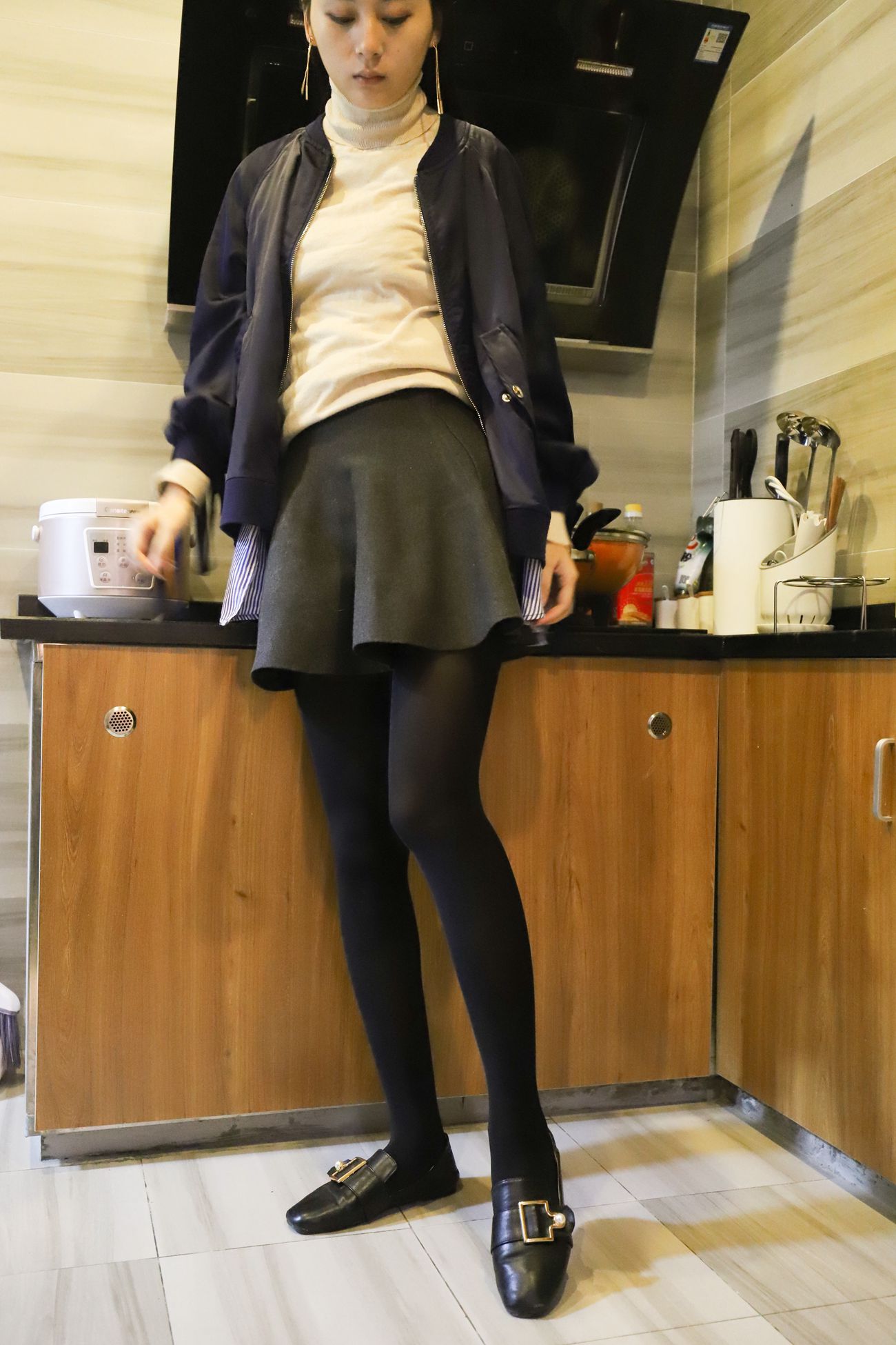 图片[20]-大西瓜爱牙膏-2018 12月活动 模特1（一） (1)黑厚 [170P] – 速更版-美库