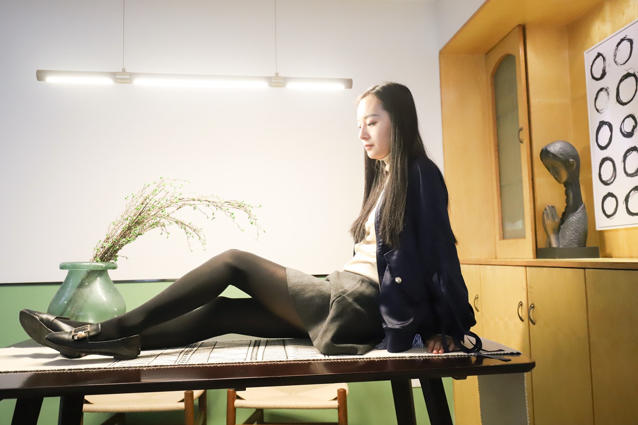 图片[26]-大西瓜爱牙膏-2018 12月活动 模特1（一） (2)黑厚 [212P] – 速更版-美库