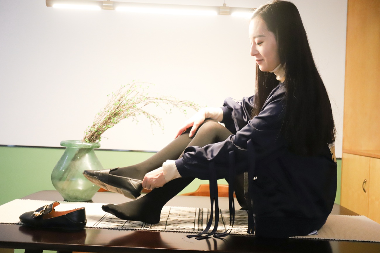 图片[123]-大西瓜爱牙膏-2018 12月活动 模特1（一） (1)黑厚 [170P] – 速更版-美库