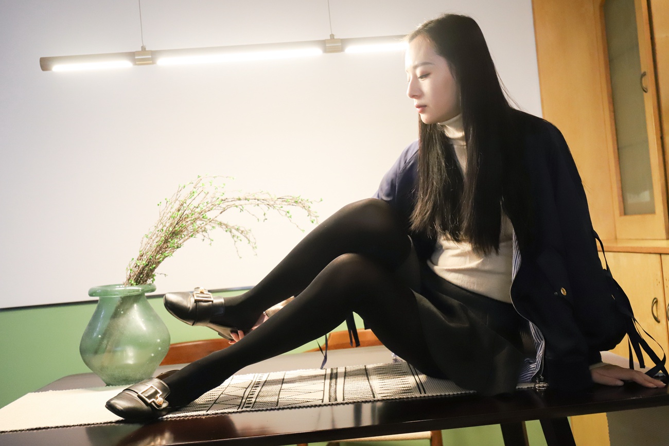 图片[142]-大西瓜爱牙膏-2018 12月活动 模特1（一） (1)黑厚 [170P] – 速更版-美库