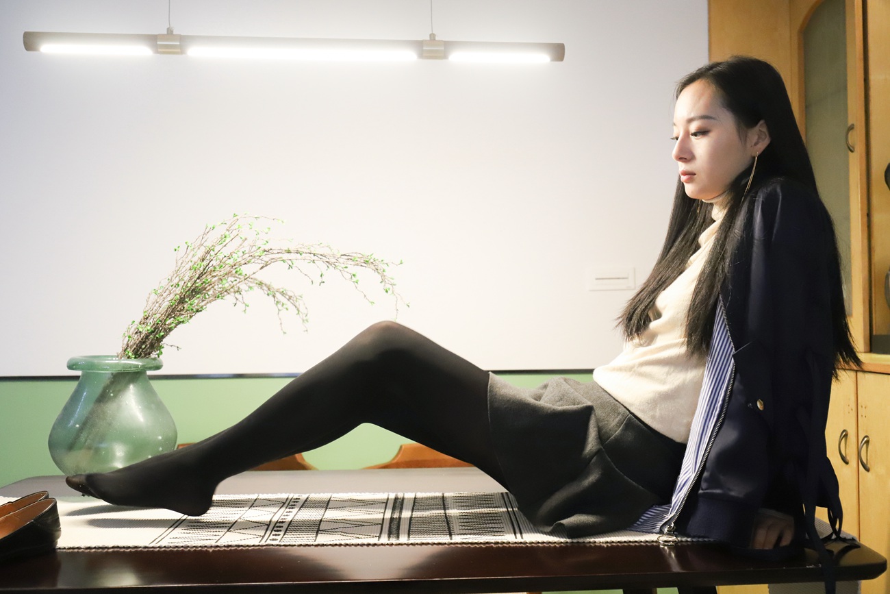 图片[156]-大西瓜爱牙膏-2018 12月活动 模特1（一） (1)黑厚 [170P] – 速更版-美库