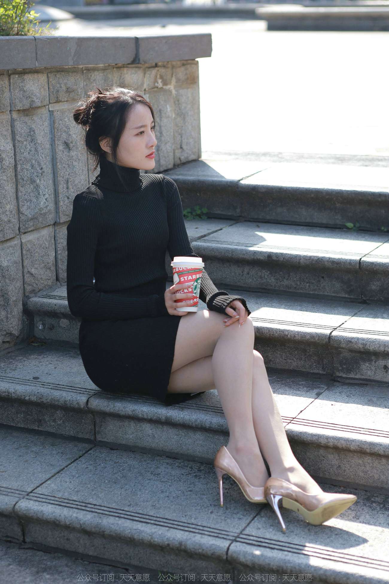 图片[16]-[IESS异思趣向]2022.03.21 丝享家1035：婉萍《黑色包臀裙》[89P] – 速更版-美库