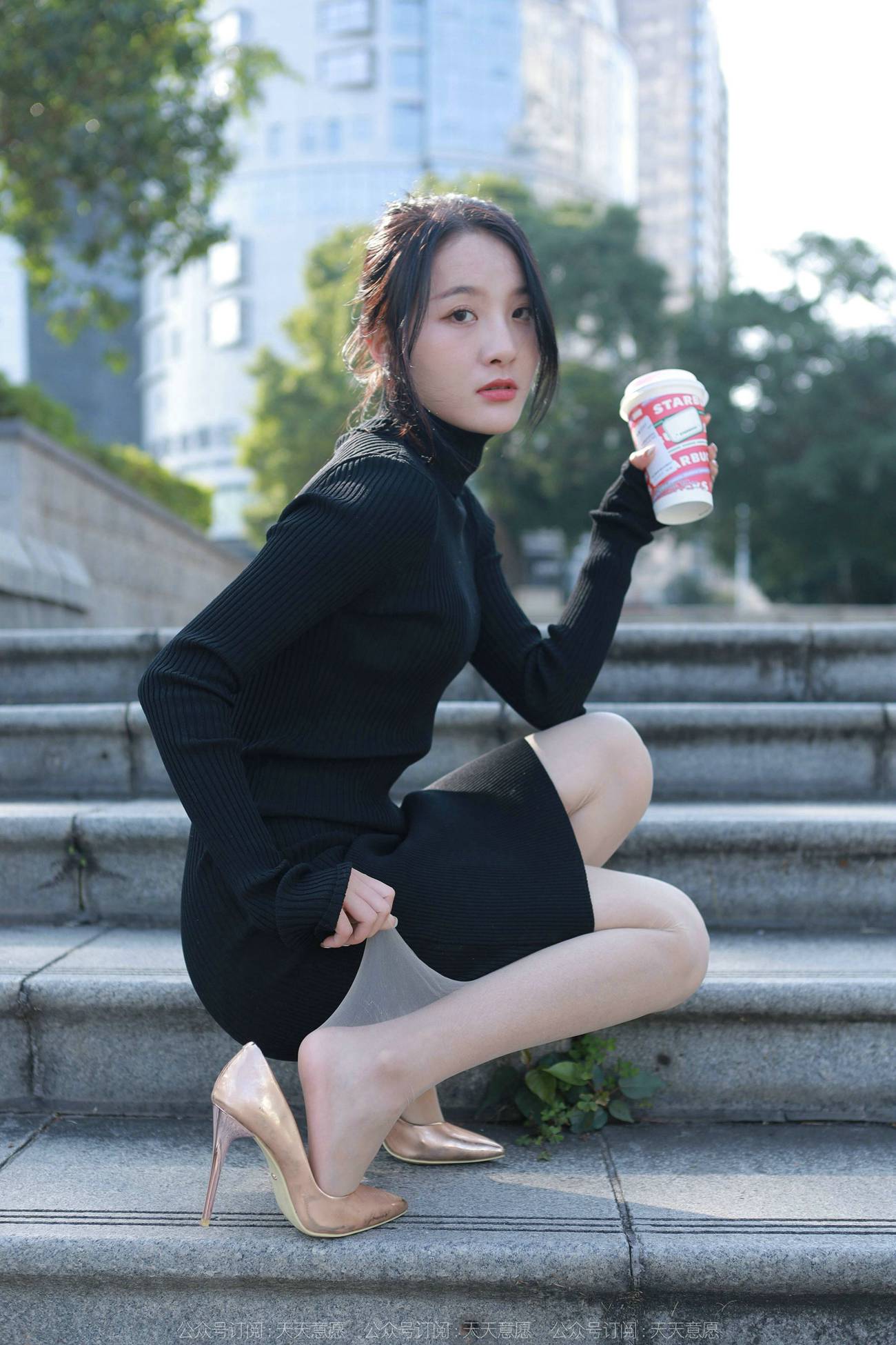 图片[42]-[IESS异思趣向]2022.03.21 丝享家1035：婉萍《黑色包臀裙》[89P] – 速更版-美库