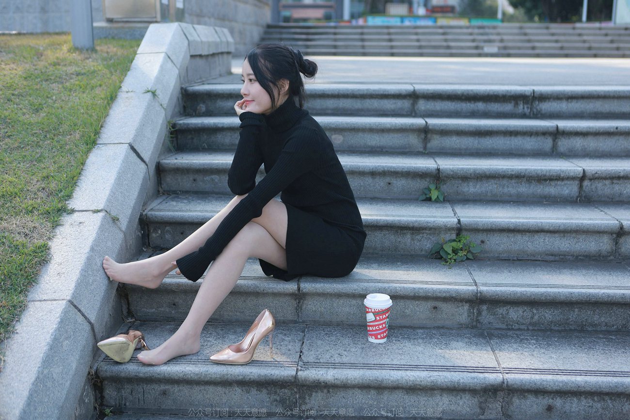 图片[71]-[IESS异思趣向]2022.03.21 丝享家1035：婉萍《黑色包臀裙》[89P] – 速更版-美库