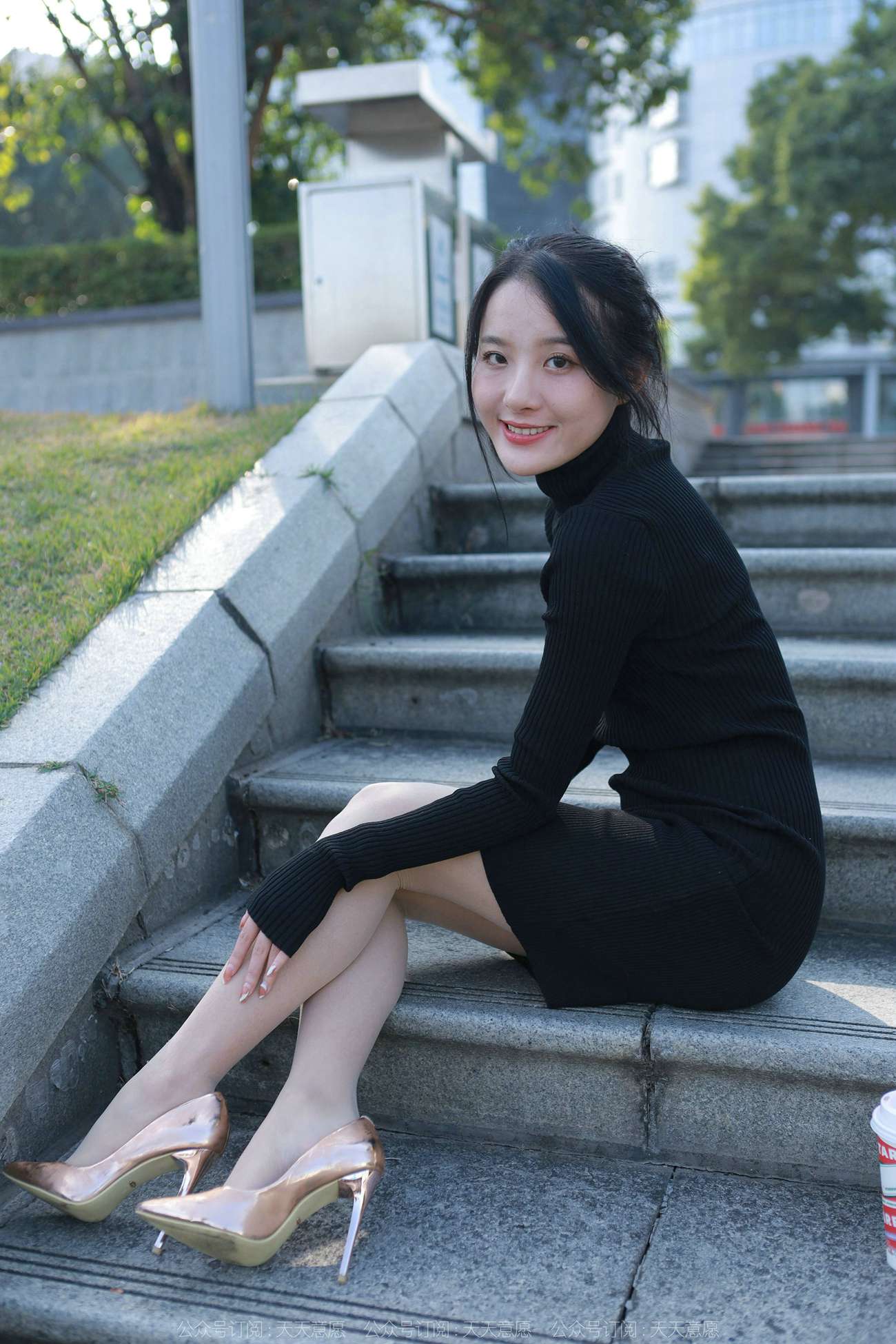 图片[78]-[IESS异思趣向]2022.03.21 丝享家1035：婉萍《黑色包臀裙》[89P] – 速更版-美库