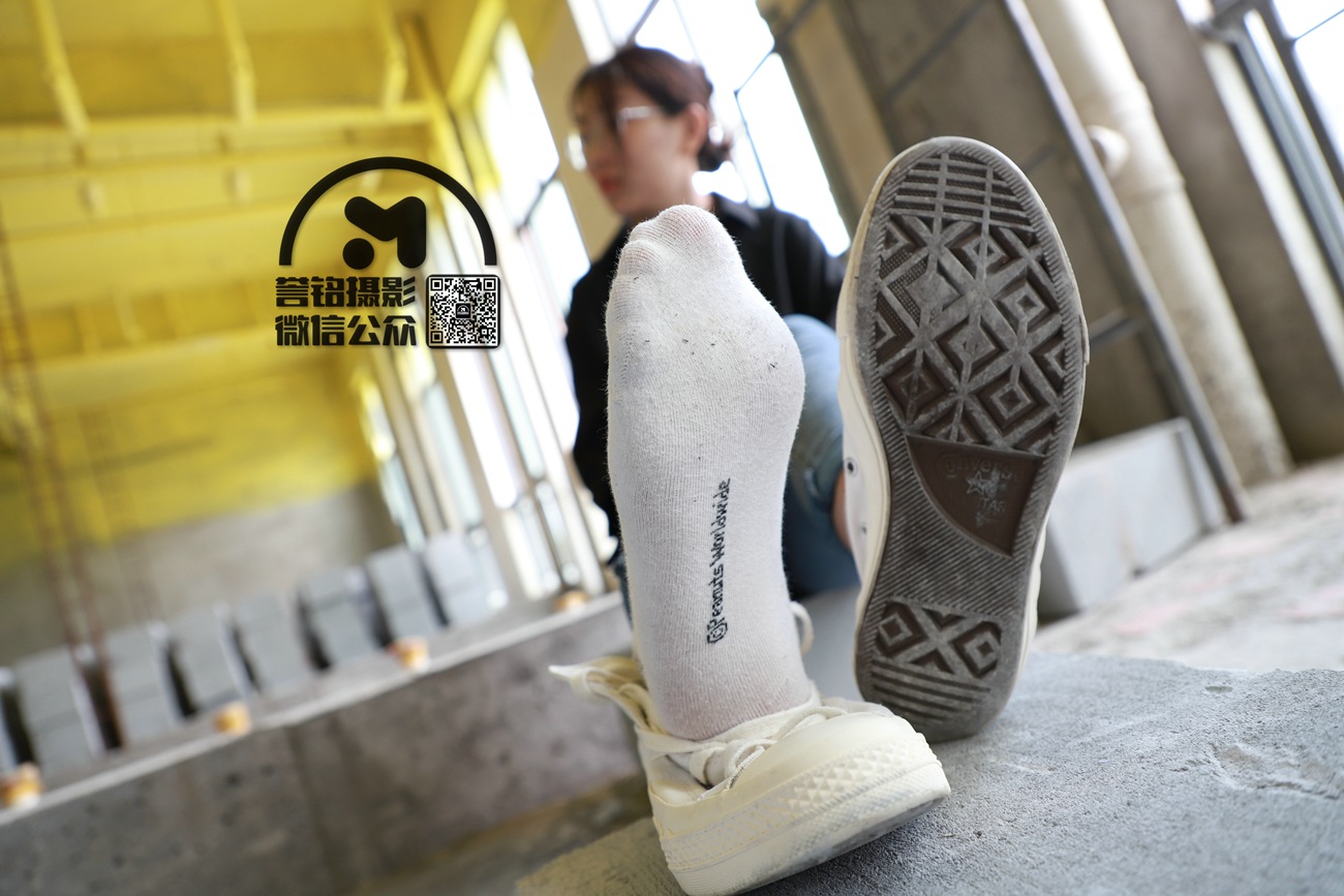 图片[24]-[誉铭传媒]袜足摄影 2021年 第十二期挠脚作品[80P] – 速更版-美库