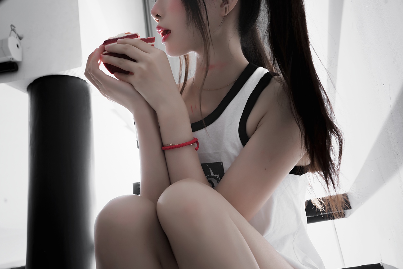 图片[19]-萝莉风COS 桜桃喵 – 狼崽崽[60P] – 速更版-美库