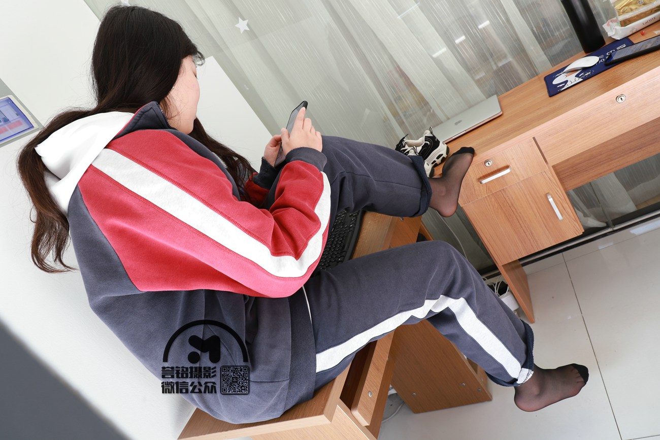 图片[12]-[誉铭传媒]袜足摄影 2021年 第十三期挠脚作品[35P] – 速更版-美库