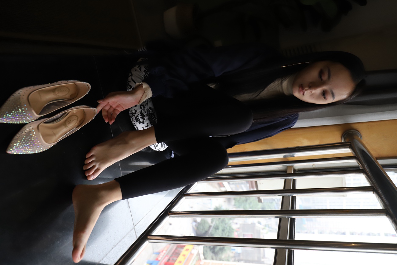 图片[33]-大西瓜爱牙膏-2018 12月活动 模特1（一） 裸足 [85P] – 速更版-美库