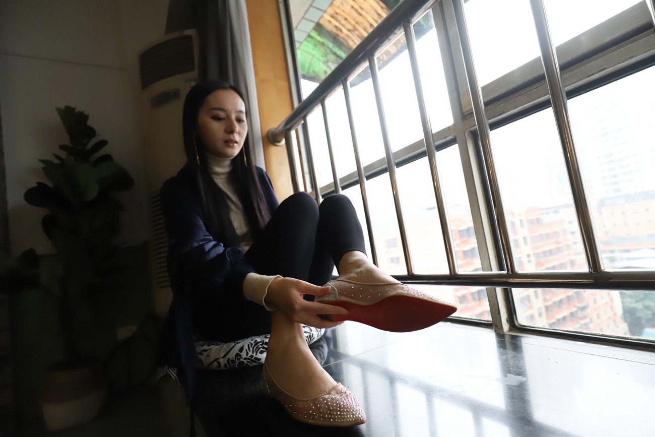 图片[58]-大西瓜爱牙膏-2018 12月活动 模特1（一） 裸足 [85P] – 速更版-美库