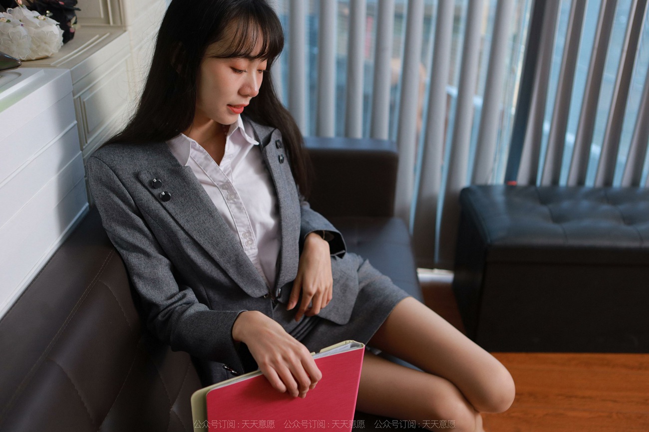 图片[27]-[IESS异思趣向]2022.03.23 丝享家1037：团团《长腿职业装》[92P] – 速更版-美库
