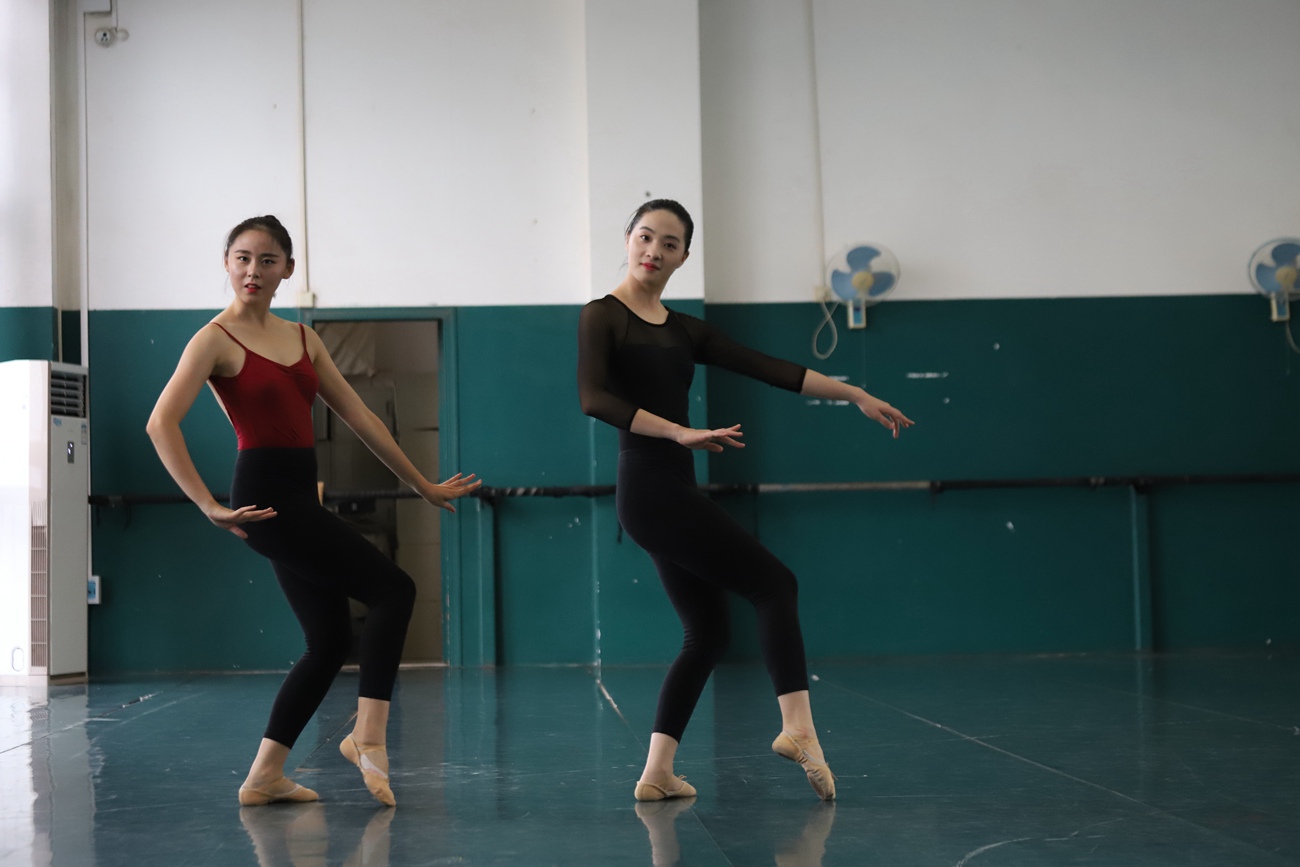 图片[31]-大西瓜爱牙膏-2018 12月活动 模特2（二） 练功服 [213P] – 速更版-美库