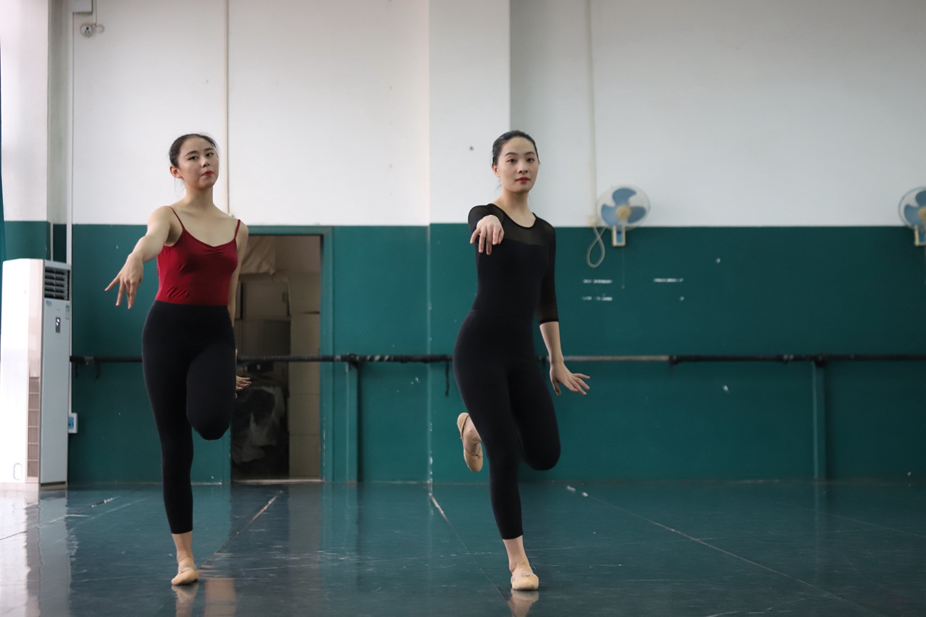 图片[34]-大西瓜爱牙膏-2018 12月活动 模特2（二） 练功服 [213P] – 速更版-美库