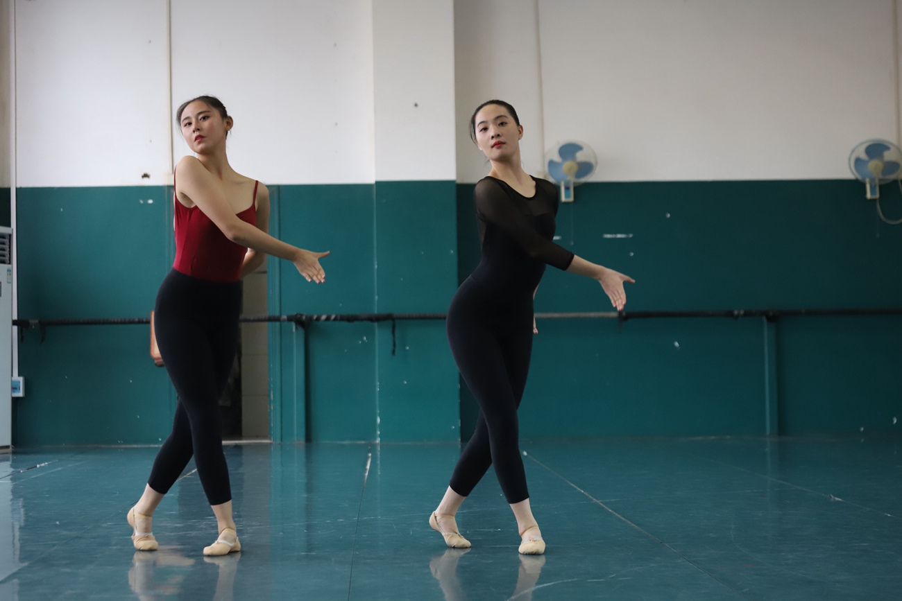 图片[65]-大西瓜爱牙膏-2018 12月活动 模特2（二） 练功服 [213P] – 速更版-美库