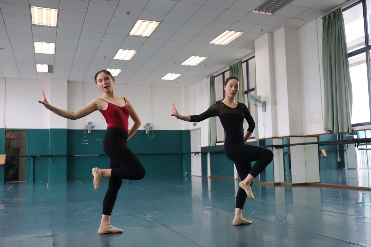 图片[111]-大西瓜爱牙膏-2018 12月活动 模特2（二） 练功服 [213P] – 速更版-美库