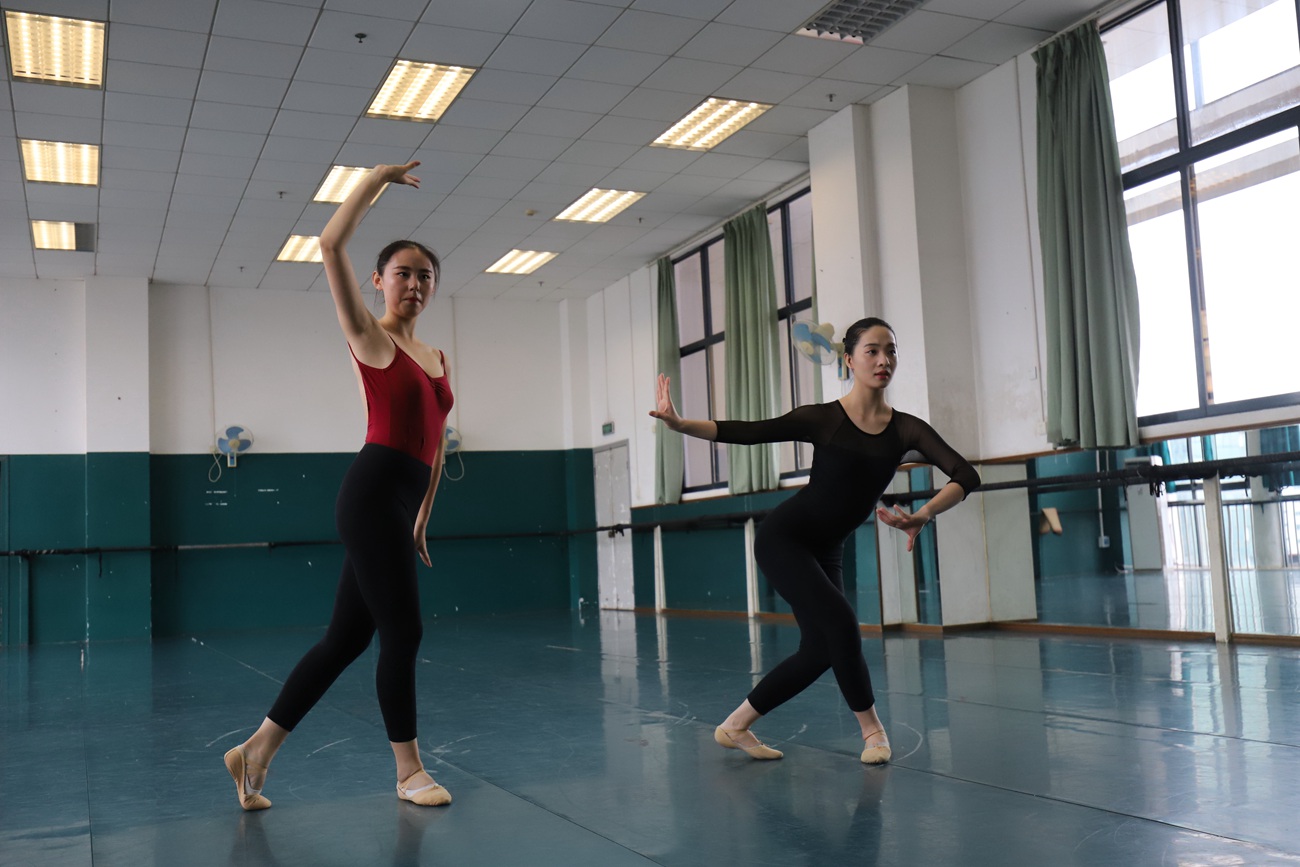 图片[113]-大西瓜爱牙膏-2018 12月活动 模特2（二） 练功服 [213P] – 速更版-美库