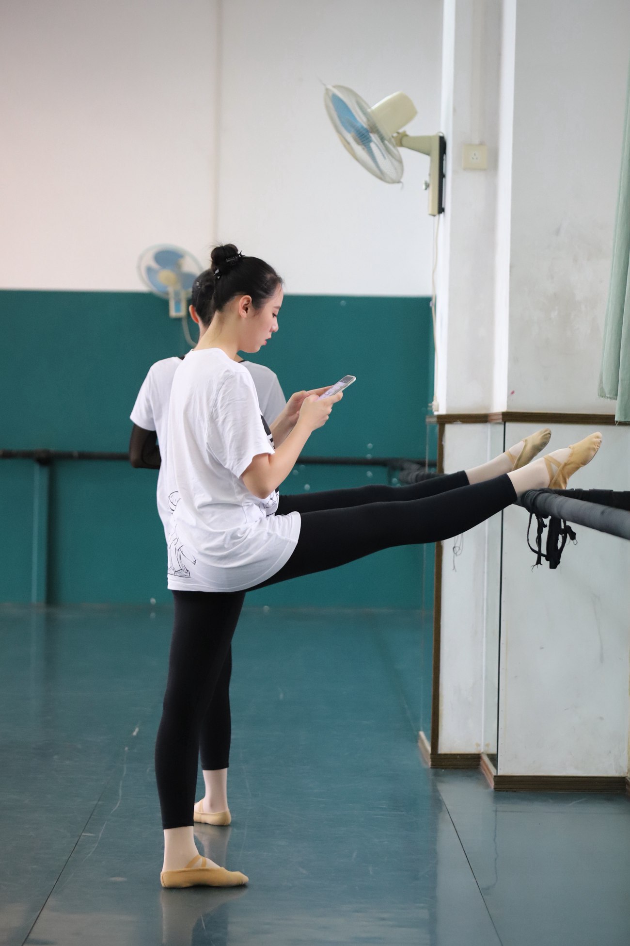 图片[206]-大西瓜爱牙膏-2018 12月活动 模特2（二） 练功服 [213P] – 速更版-美库