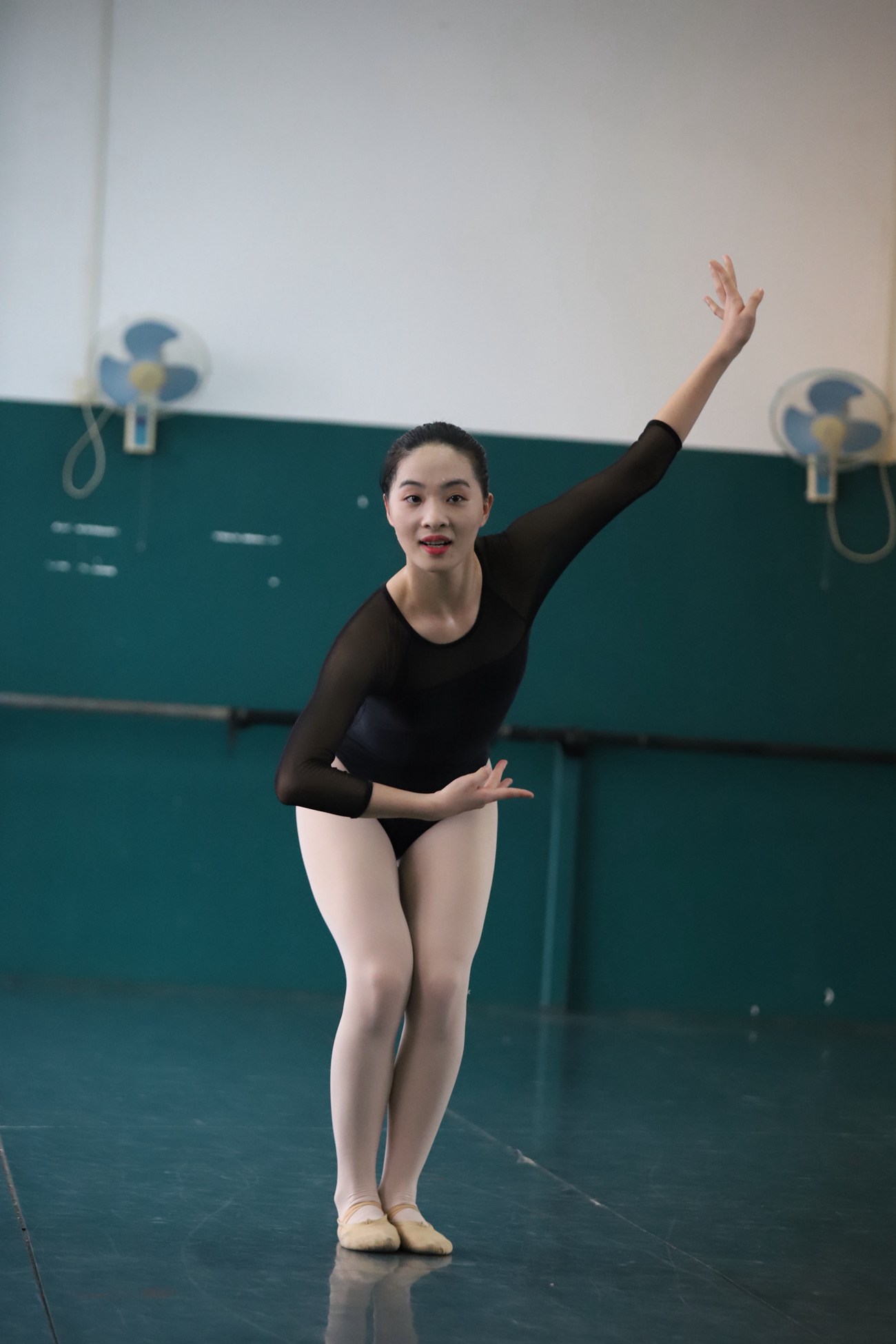 图片[21]-大西瓜爱牙膏-2018 12月活动 模特2（二） 体操服（2） [180P] – 速更版-美库