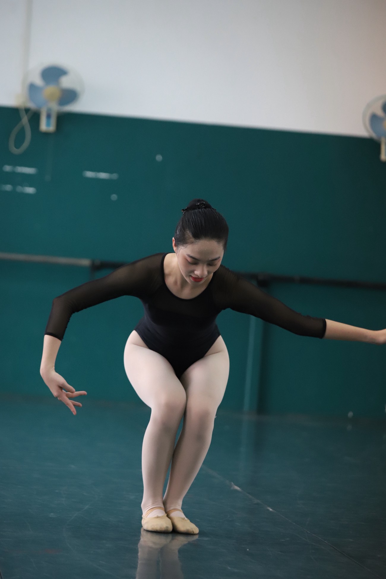 图片[22]-大西瓜爱牙膏-2018 12月活动 模特2（二） 体操服（2） [180P] – 速更版-美库