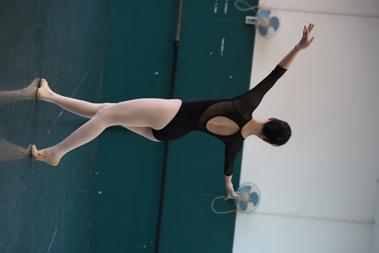 图片[30]-大西瓜爱牙膏-2018 12月活动 模特2（二） 体操服（2） [180P] – 速更版-美库