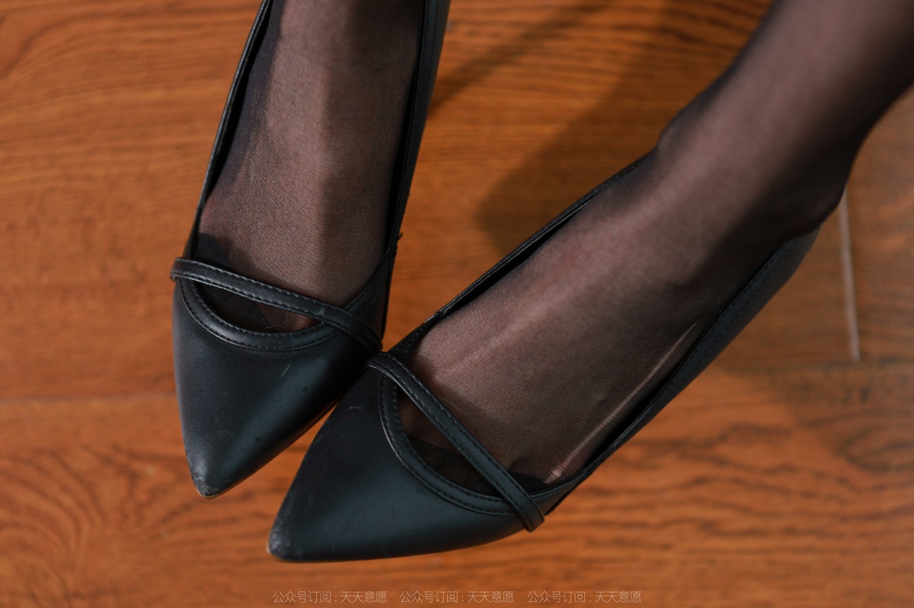 图片[38]-[IESS异思趣向]2022.03.27 丝享家1041：团团《长腿制服》[91P] – 速更版-美库