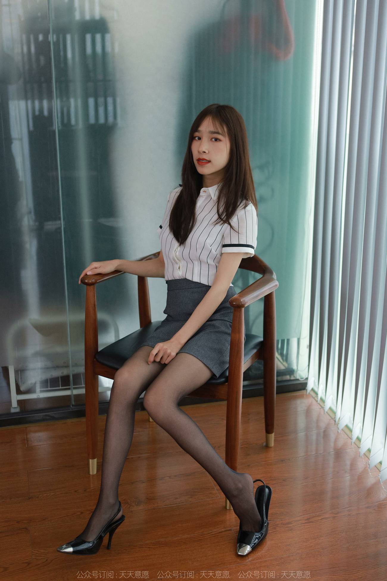 图片[52]-[IESS异思趣向]2022.03.30 丝享家1044：美子《酒红色美甲》[86P] – 速更版-美库