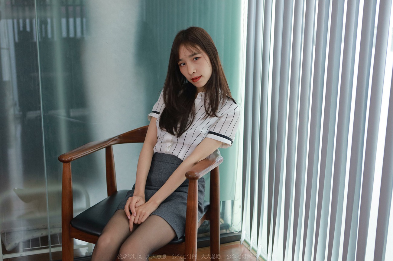 图片[53]-[IESS异思趣向]2022.03.30 丝享家1044：美子《酒红色美甲》[86P] – 速更版-美库