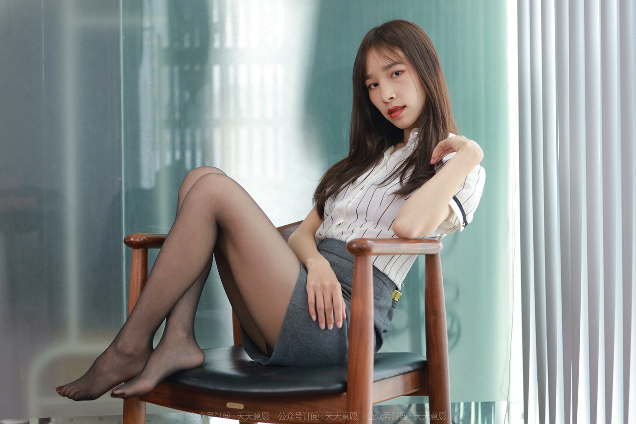 图片[70]-[IESS异思趣向]2022.03.30 丝享家1044：美子《酒红色美甲》[86P] – 速更版-美库