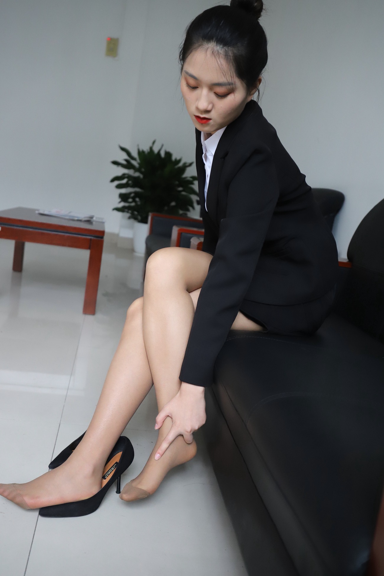 图片[13]-大西瓜爱牙膏-2019 1月活动 模特1（一） 职业装 (2)[104P] – 速更版-美库