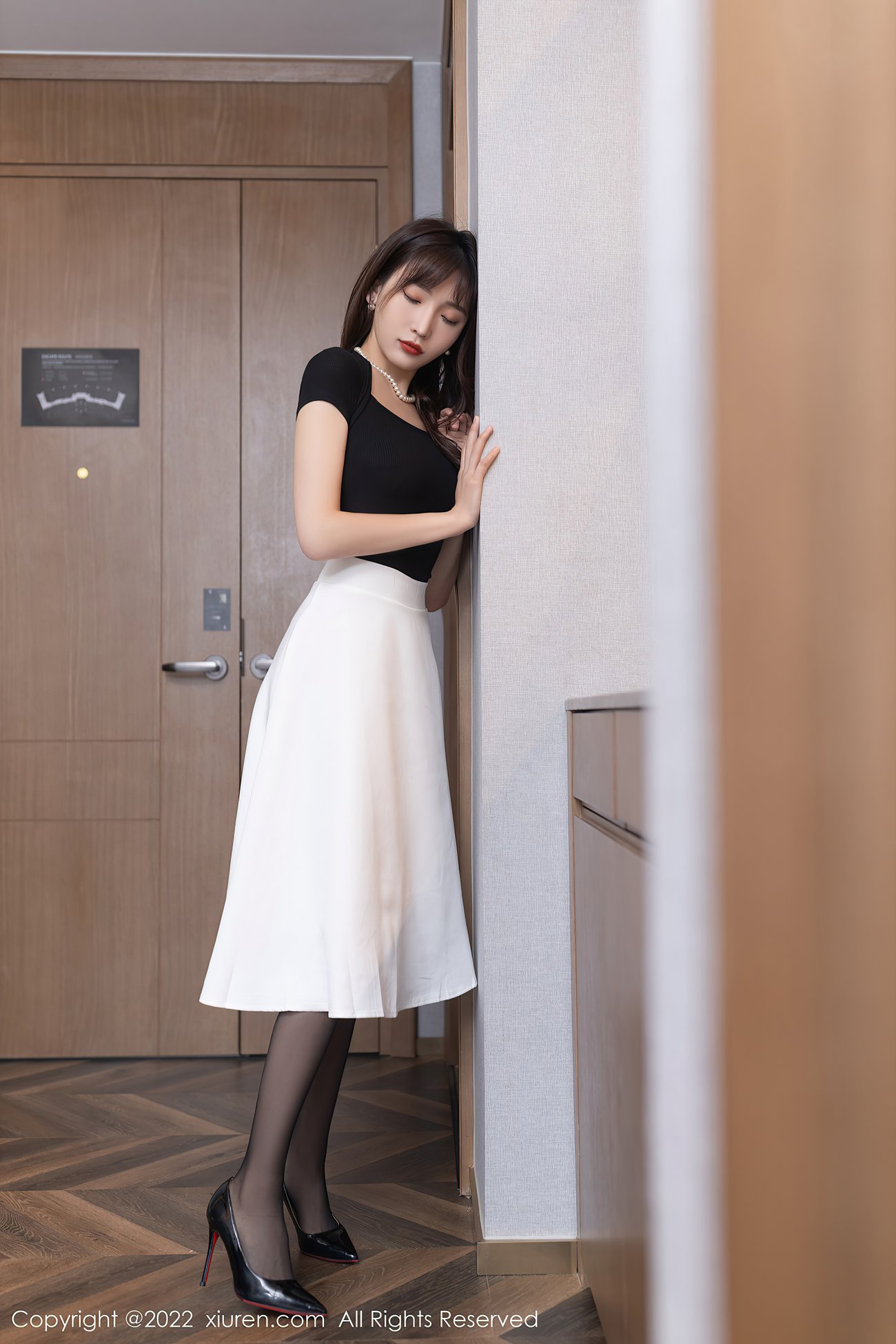 图片[25]-[Xiuren秀人网]2022.06.01 NO.5095 陆萱萱[47+1P] – 速更版-美库