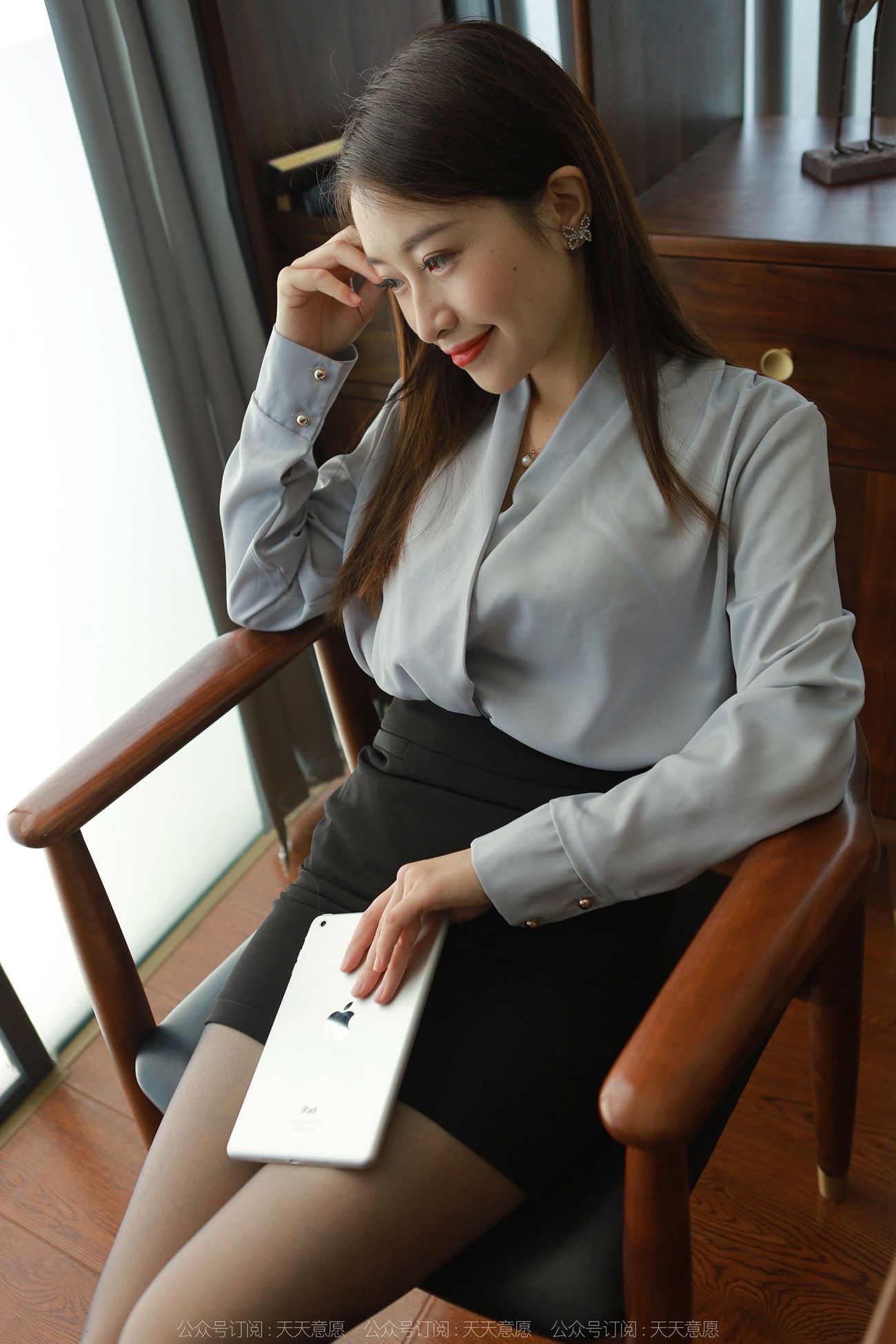 图片[10]-[IESS异思趣向] 2022.04.04 丝享家1049：小婕《办公室的甜蜜蜜》[95P] – 速更版-美库