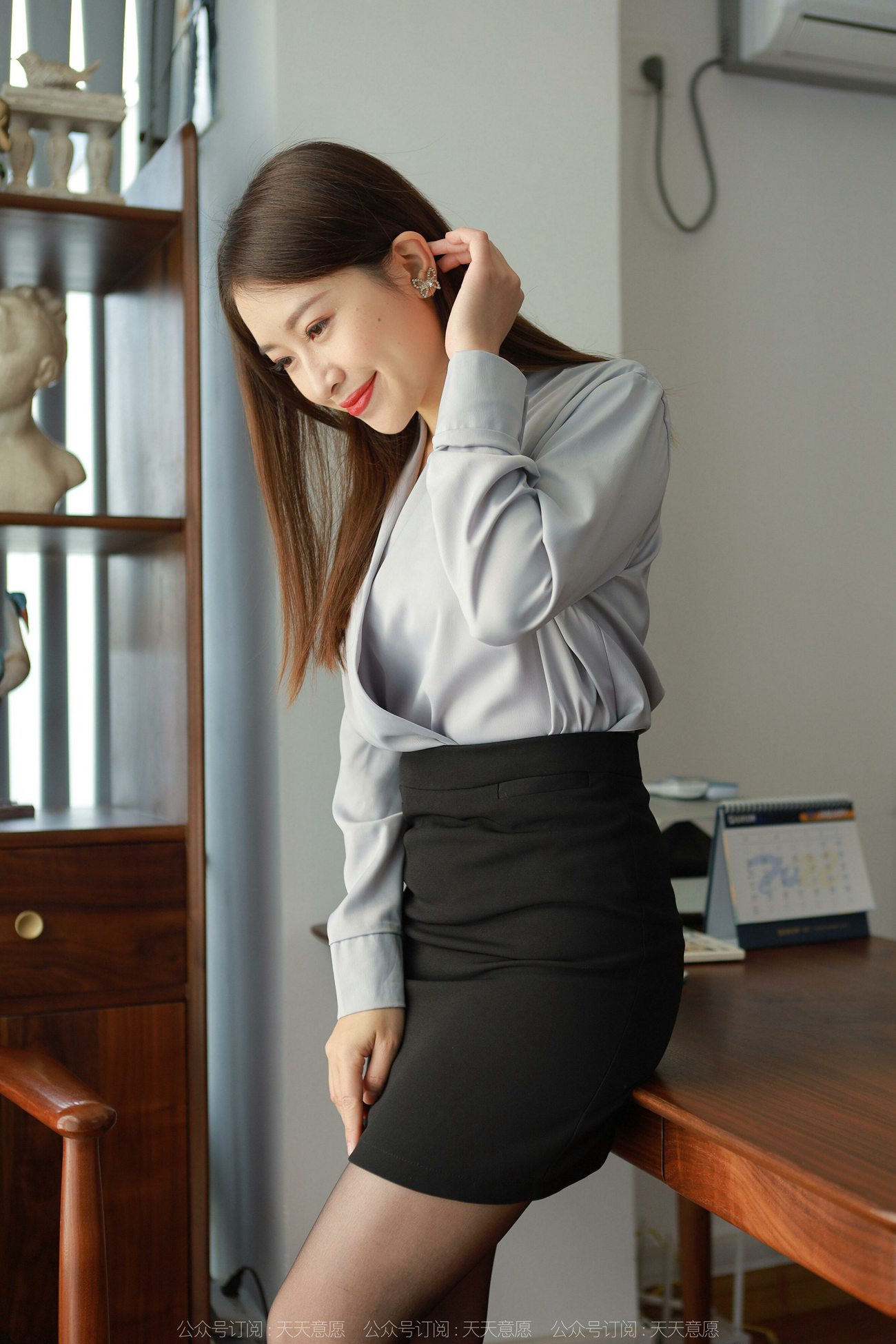 图片[22]-[IESS异思趣向] 2022.04.04 丝享家1049：小婕《办公室的甜蜜蜜》[95P] – 速更版-美库