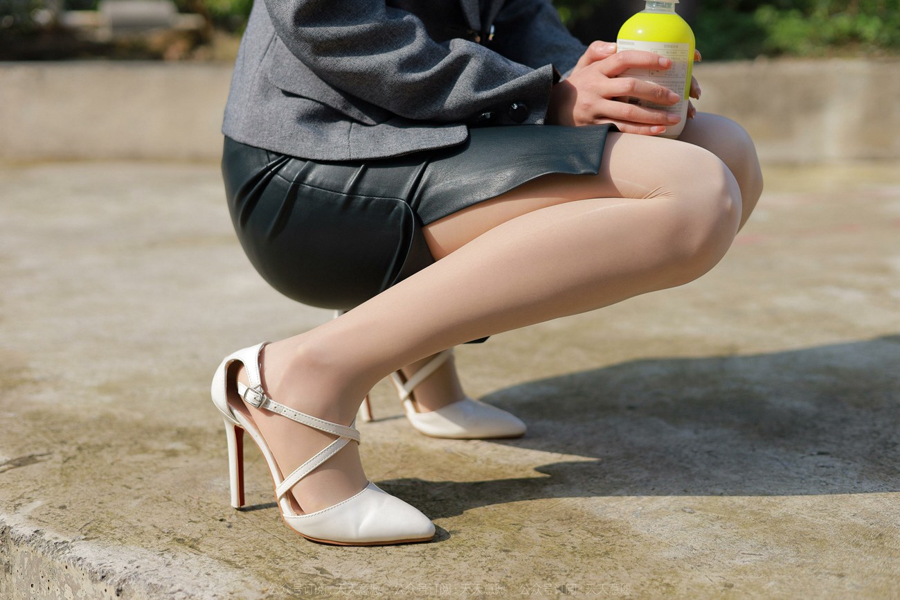 图片[81]-[IESS异思趣向] 2022.04.05 丝享家1050：婉萍《加班日记》[80P] – 速更版-美库