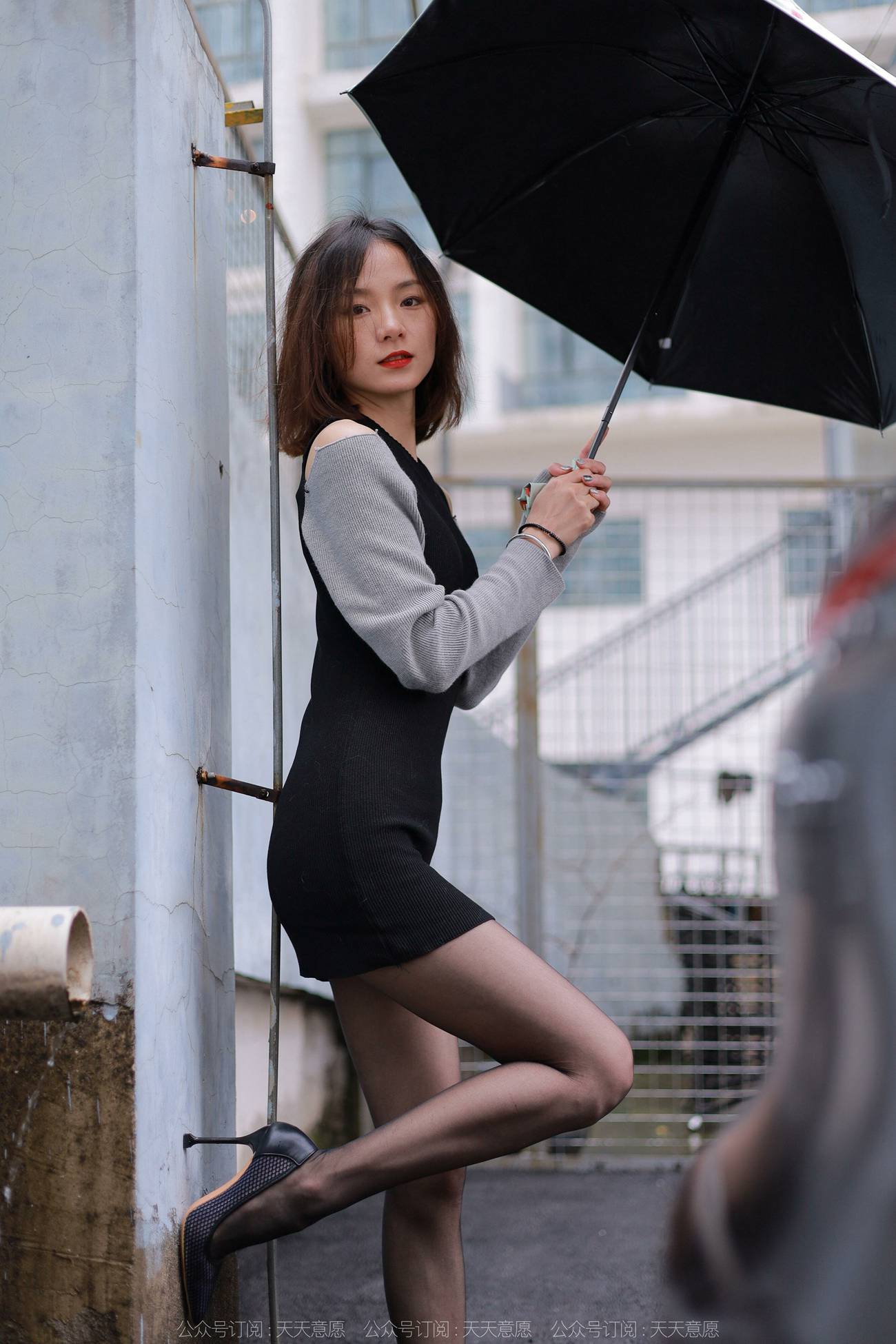 图片[27]-[IESS异思趣向] 2022.04.06 丝享家1051：小六《雨中的嘿丝》[82P] – 速更版-美库