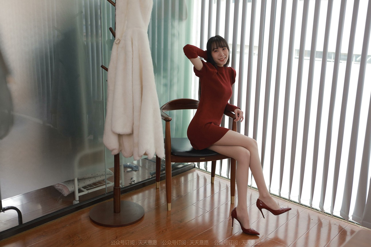 图片[22]-[IESS异思趣向] 2022.04.09 丝享家1054：团团《迷人的酒红旗袍》[81P] – 速更版-美库