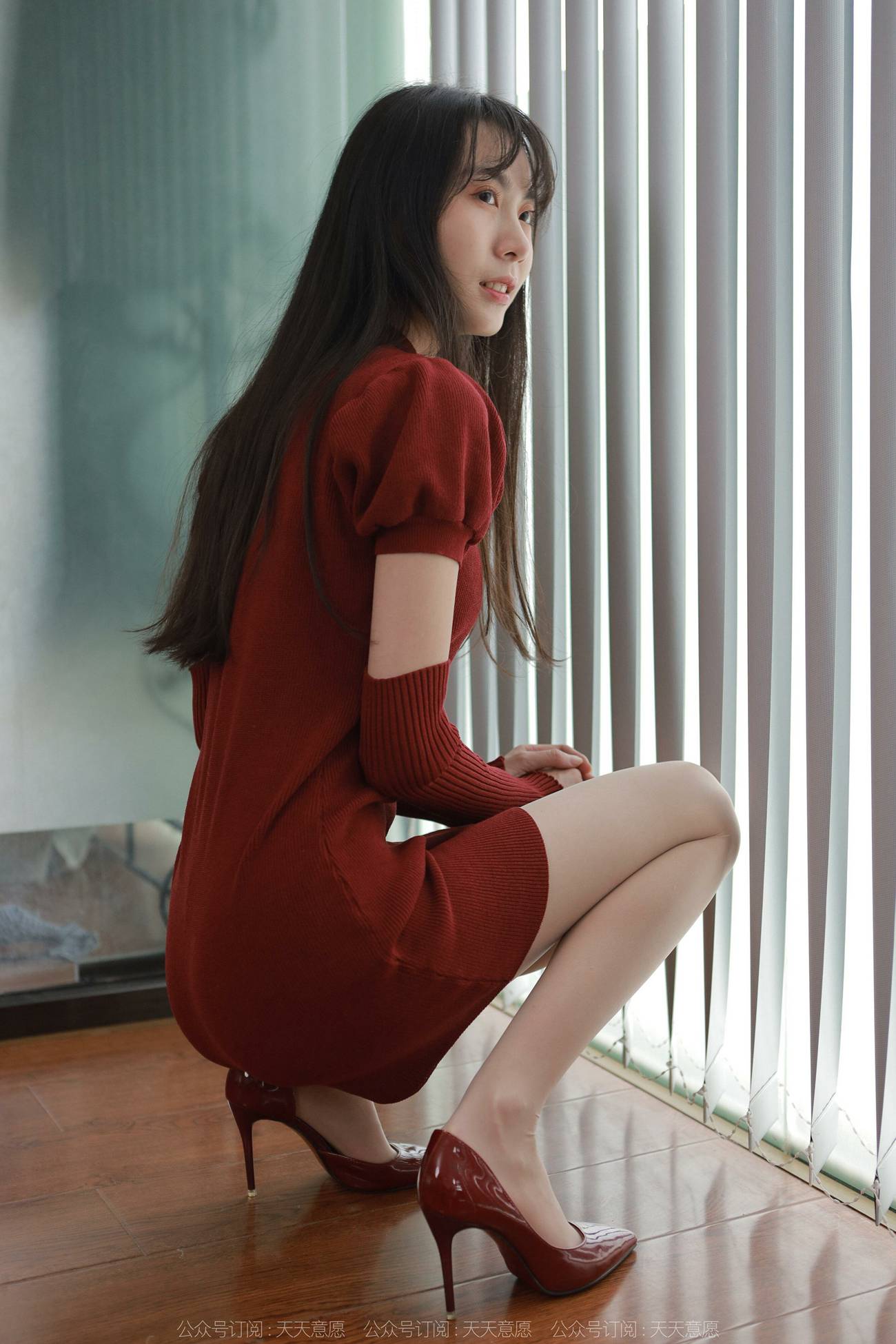 图片[31]-[IESS异思趣向] 2022.04.09 丝享家1054：团团《迷人的酒红旗袍》[81P] – 速更版-美库