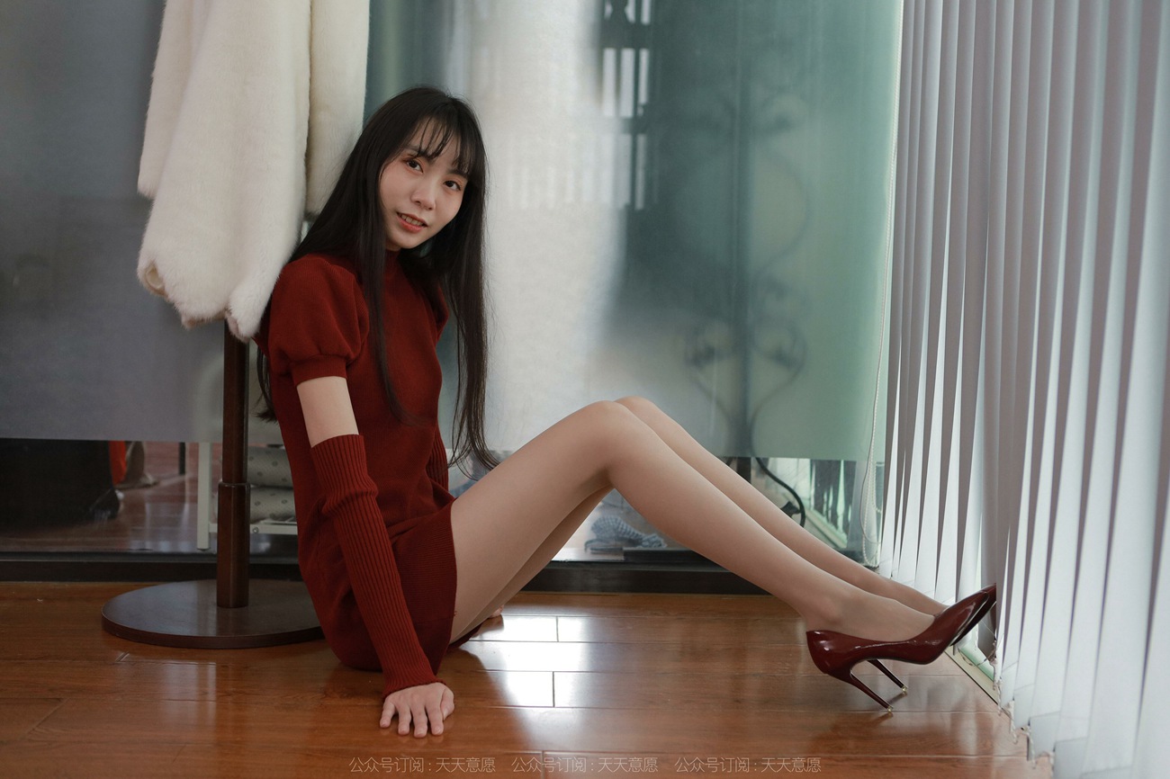 图片[40]-[IESS异思趣向] 2022.04.09 丝享家1054：团团《迷人的酒红旗袍》[81P] – 速更版-美库