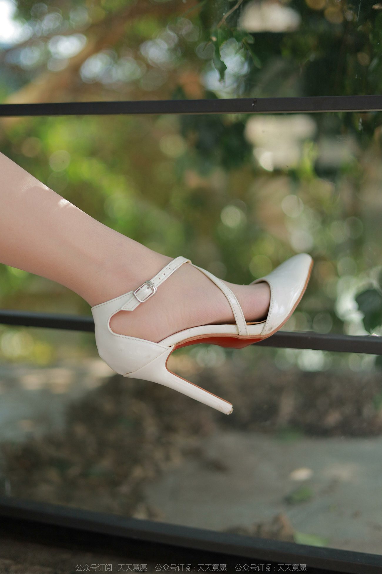 图片[14]-[IESS异思趣向] 2022.04.10 丝享家1055：小婕《都市白领》[93P] – 速更版-美库