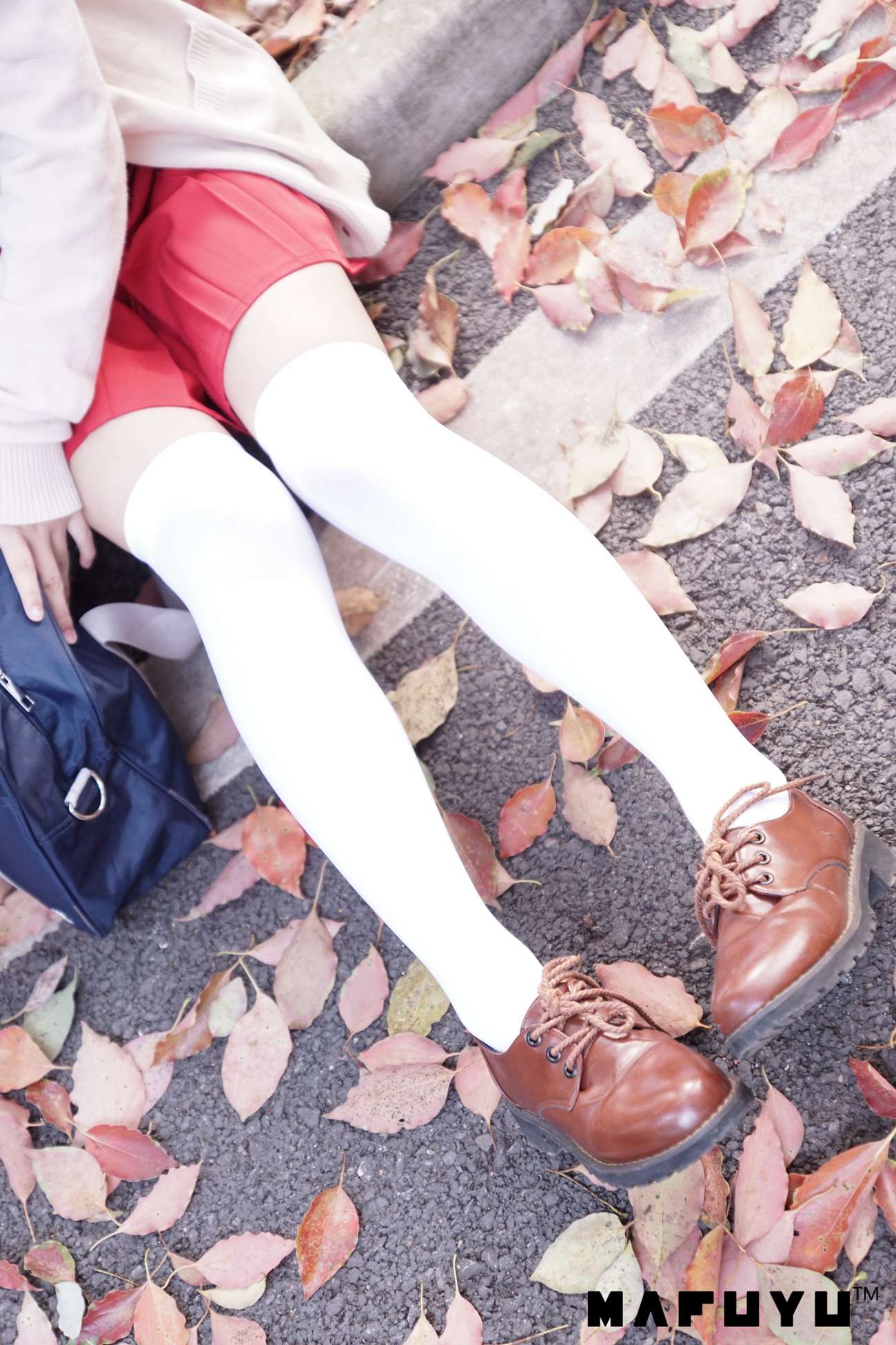 图片[58]-神楽板真冬  – JK白过膝系列套图[112P] – 速更版-美库