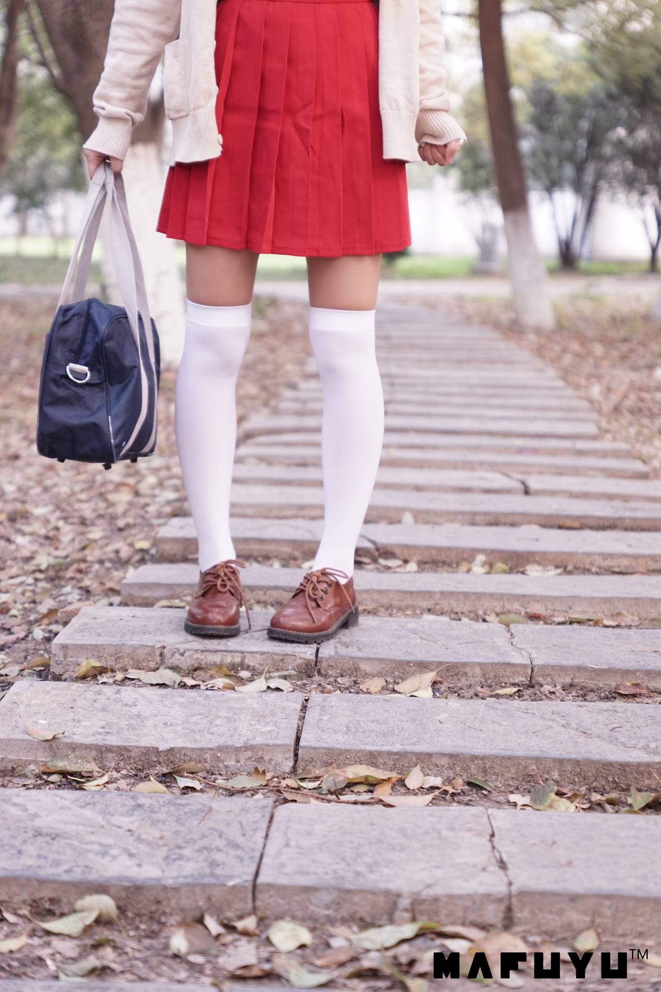 图片[61]-神楽板真冬  – JK白过膝系列套图[112P] – 速更版-美库