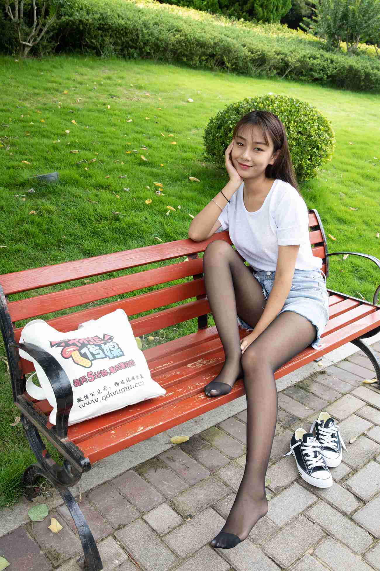 图片[111]-物恋传媒 NO.492 岚岚-剪窗思绪[142P] – 速更版-美库