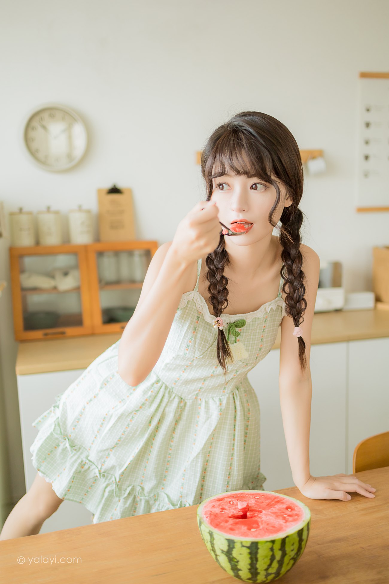 图片[11]-[YALAYI雅拉伊]2022.08.01 NO.958 夏日甜瓜 小亭[41+1P] – 速更版-美库