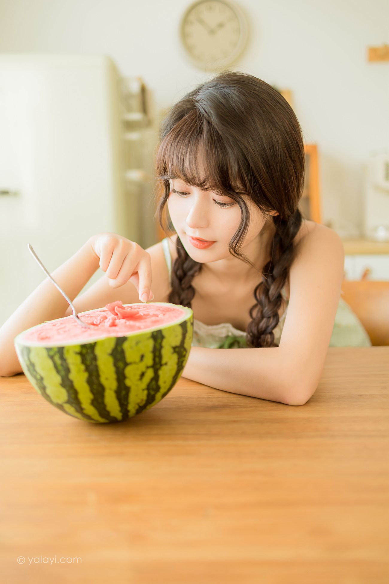 图片[21]-[YALAYI雅拉伊]2022.08.01 NO.958 夏日甜瓜 小亭[41+1P] – 速更版-美库