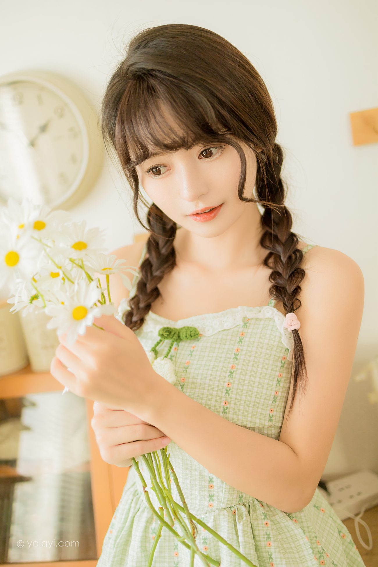 图片[25]-[YALAYI雅拉伊]2022.08.01 NO.958 夏日甜瓜 小亭[41+1P] – 速更版-美库