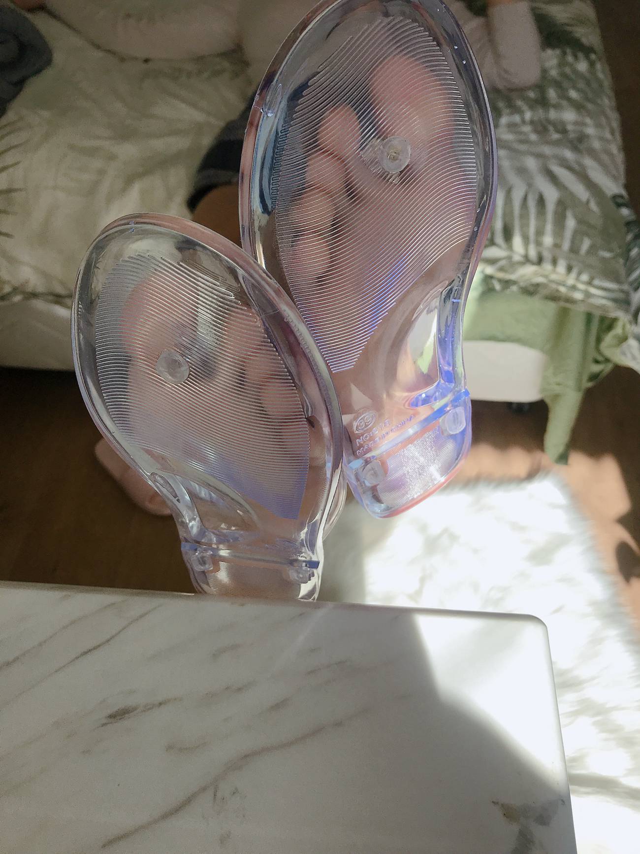 图片[118]-安乔乔儿(Nia乔乔)  泳池裸足[140P] – 速更版-美库