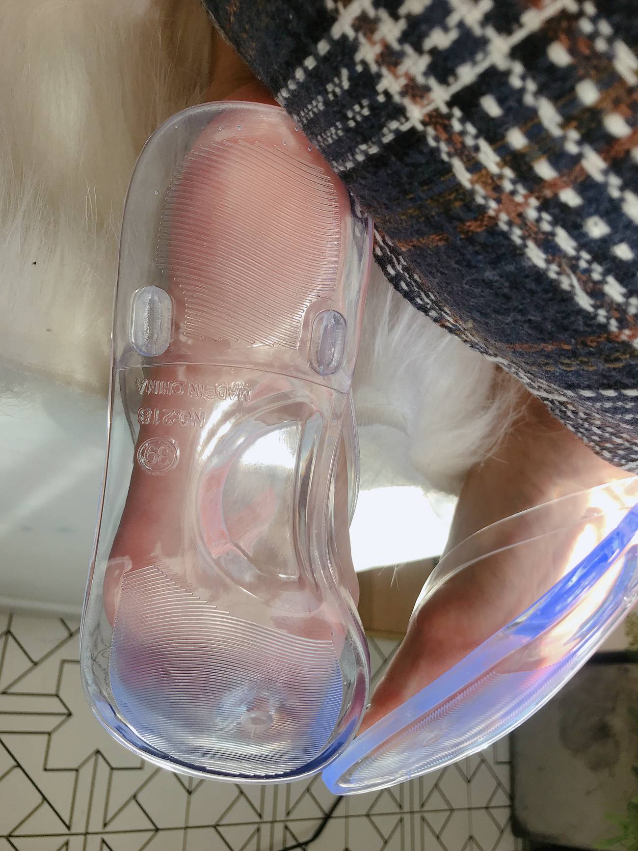 图片[137]-安乔乔儿(Nia乔乔)  泳池裸足[140P] – 速更版-美库