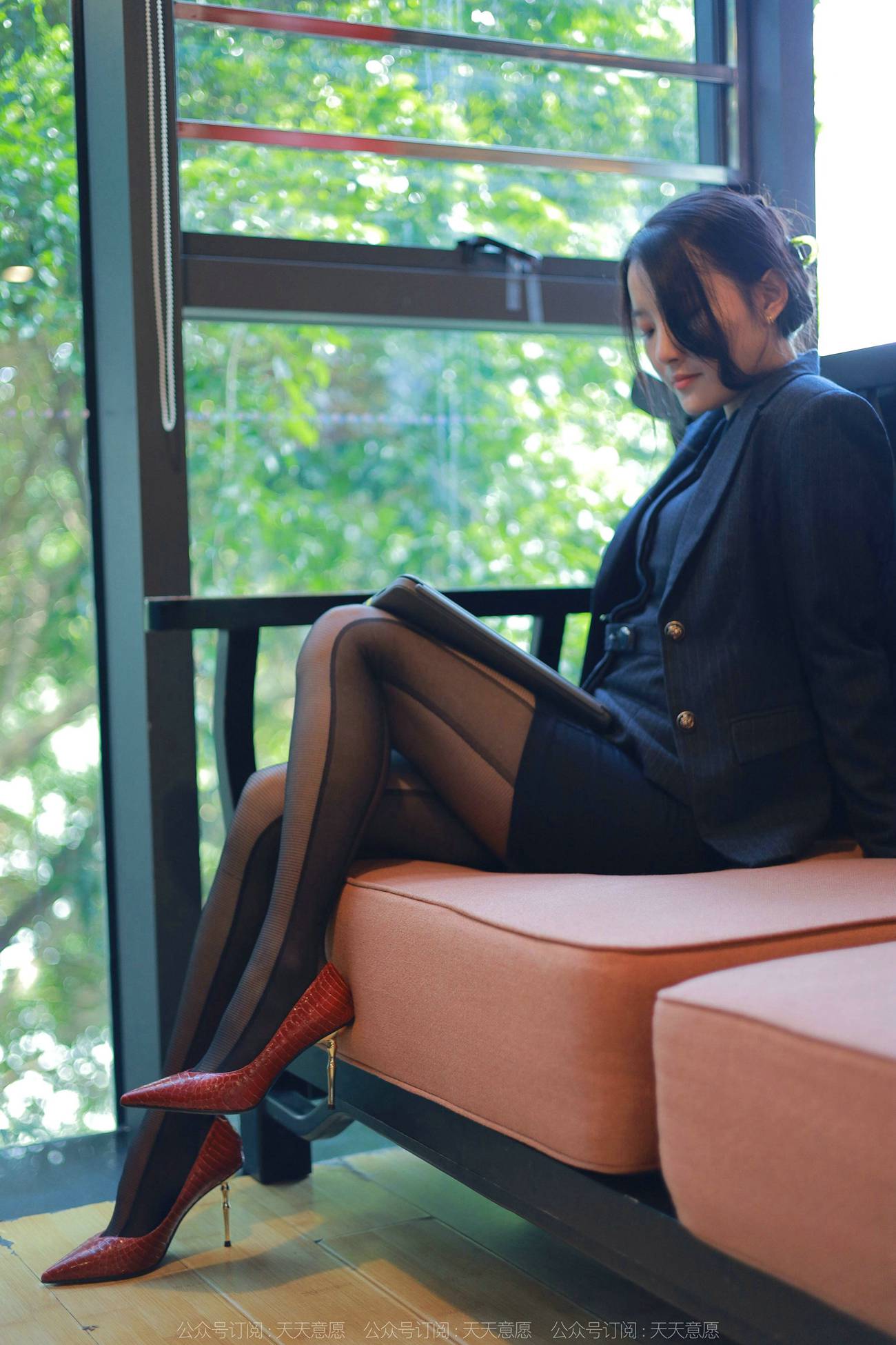 图片[10]-[IESS异思趣向] 2022.04.12 丝享家1057：婉萍《OL嘿丝玉姐》[93P] – 速更版-美库