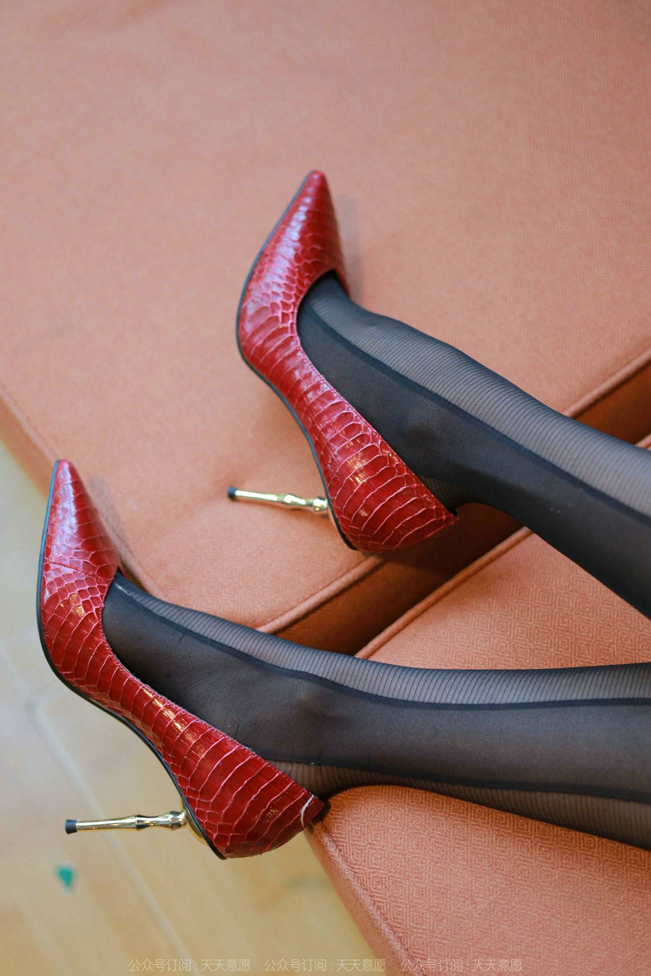 图片[21]-[IESS异思趣向] 2022.04.12 丝享家1057：婉萍《OL嘿丝玉姐》[93P] – 速更版-美库