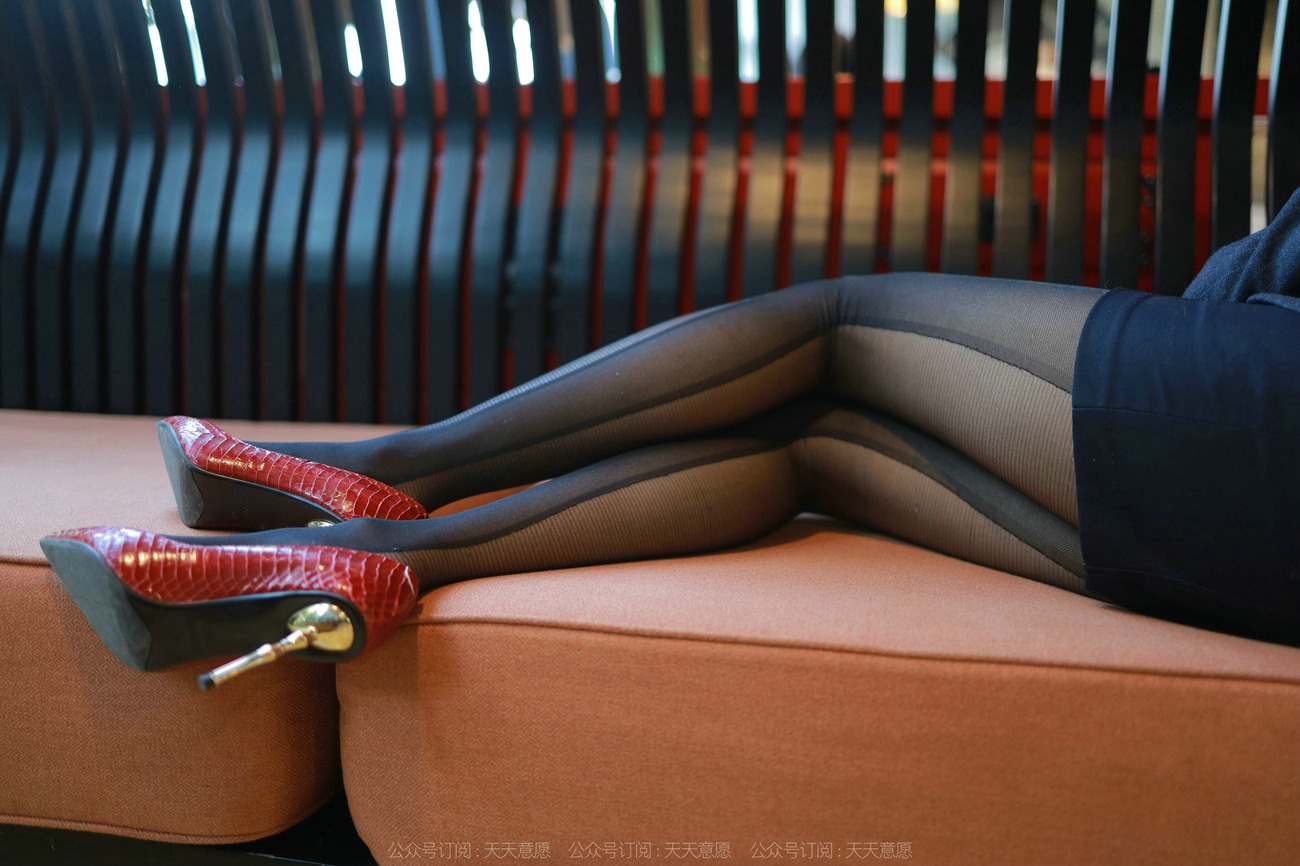 图片[25]-[IESS异思趣向] 2022.04.12 丝享家1057：婉萍《OL嘿丝玉姐》[93P] – 速更版-美库